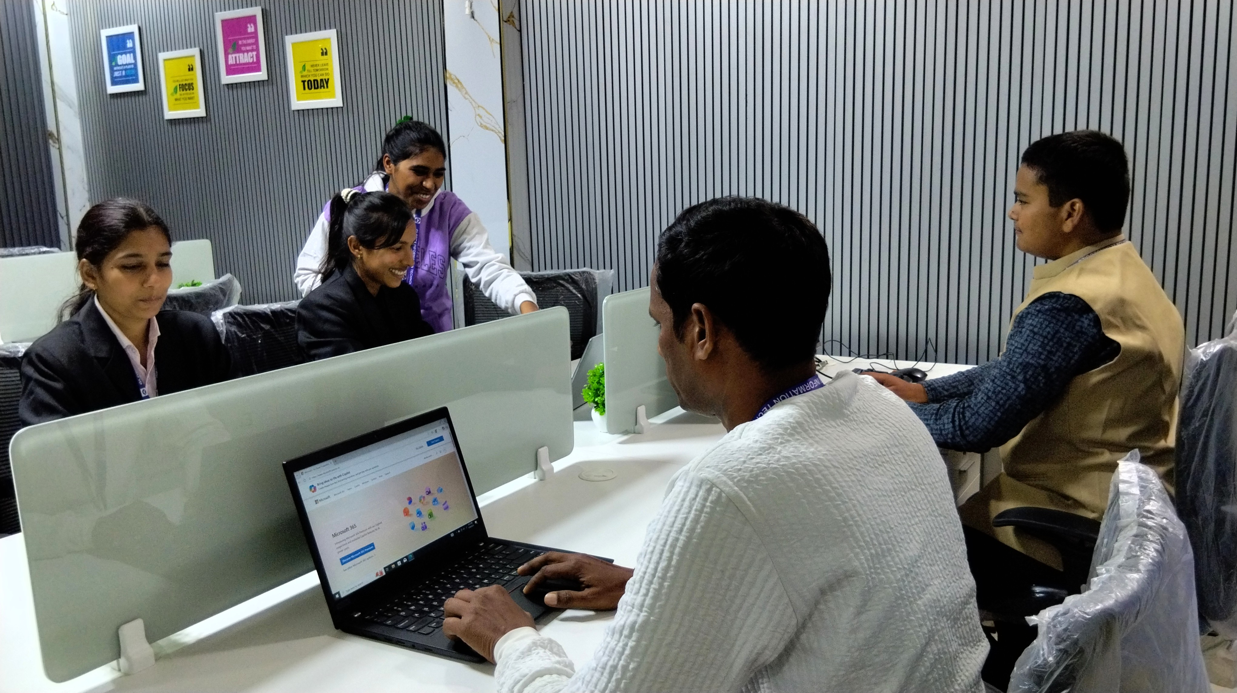 IGLOBEX INFOTECH Team